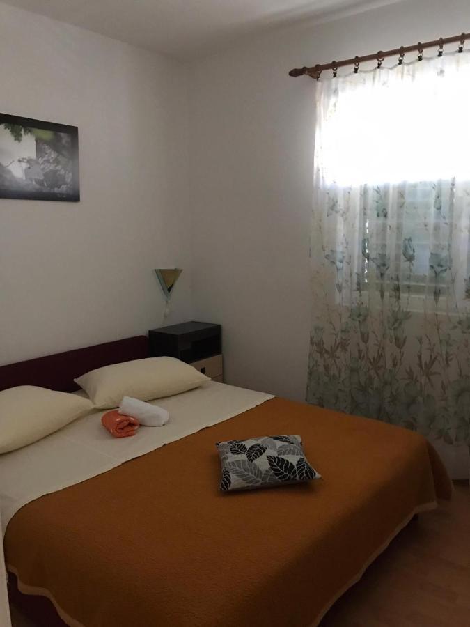 Apartman Covic Makarska Esterno foto
